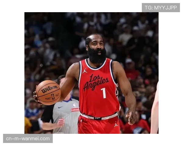 哈登骑士生涯首败仍创队史纪录 百次助攻展现组织核心价值